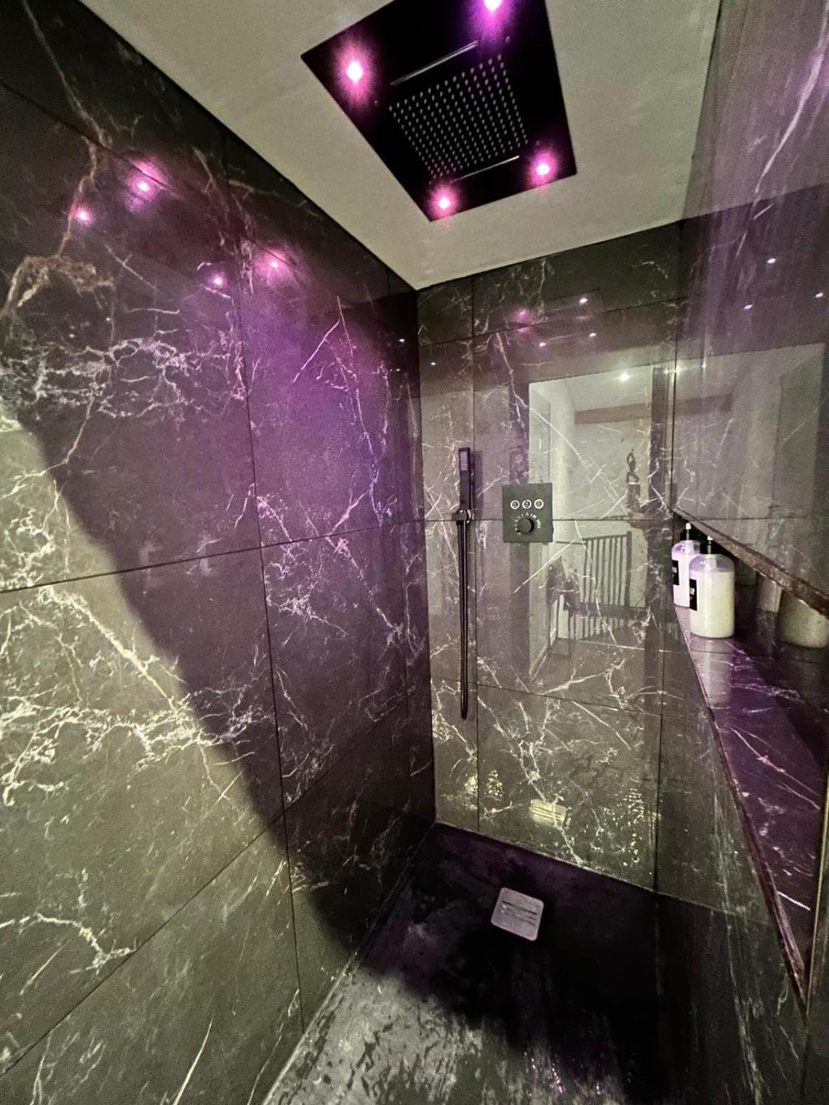 Maison Suspendue Avec Jacuzzi Privatif Pont-en-Royans Exterior foto